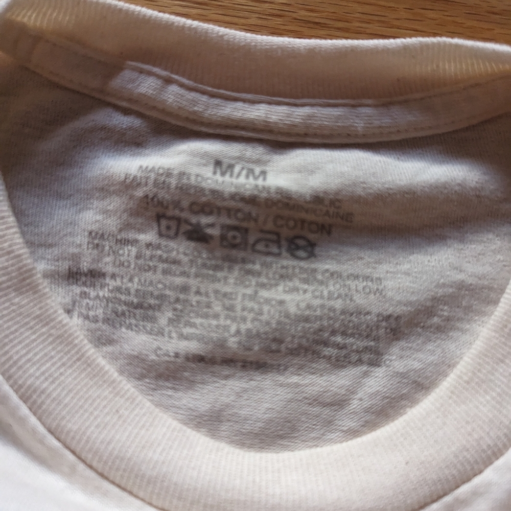 Urban Outfitters Outer Banks graphic tshirt - Picture 4 of 6